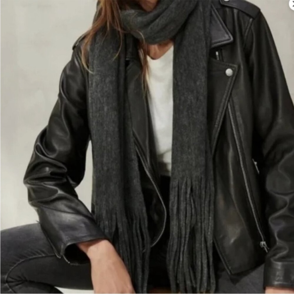 Lucky Brand Gray Fringe Scarf, NWT